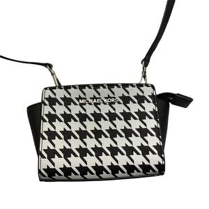 Michael Kors houndstooth mini Selma crossbody bag